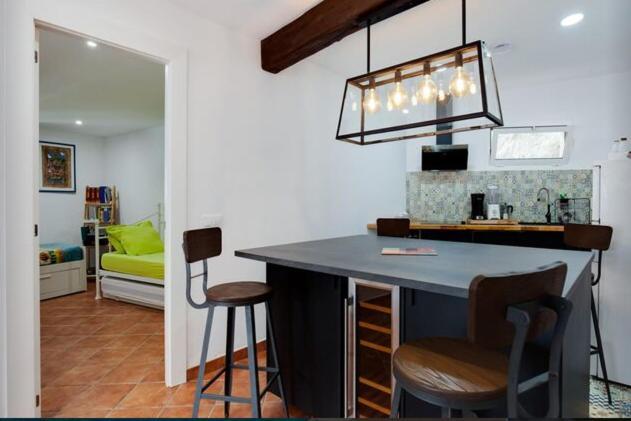 Detached villa for 6 People in Lloret de Mar Puigventos Eksteriør bilde